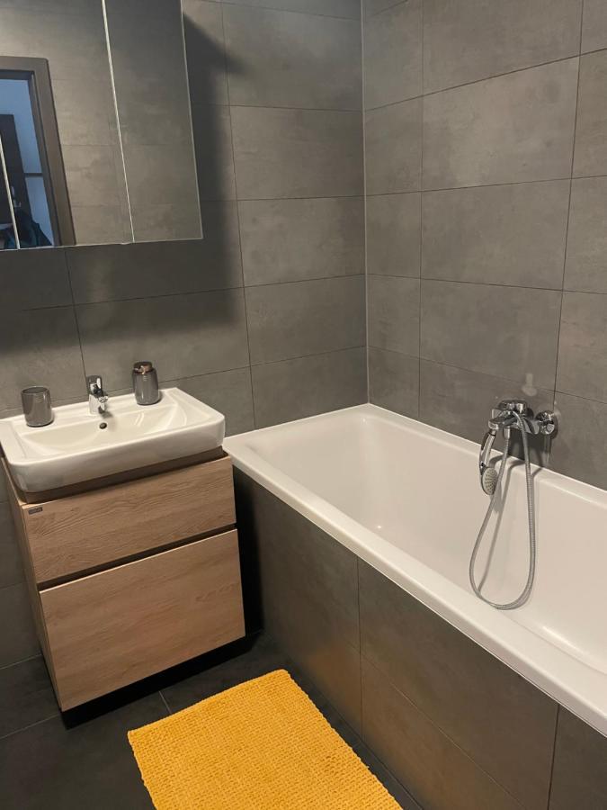 Garden Apartman Radnica - Private Parking Included Koszyce Zewnętrze zdjęcie